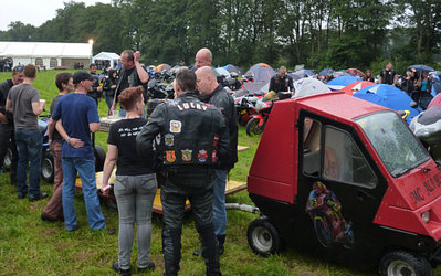 Alfsee2011_11.jpg (143.67 KiB) 6054 mal betrachtet Freibier auf dem Platz