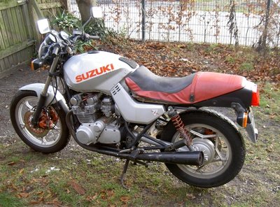 PICT2567.JPG (332.01 KiB) 7483 mal betrachtet Auf den ersten Blick chic - komplett und unverbastelt.